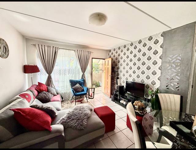 2 BEDROOM APARTMENT RENTED IN CRESTA
